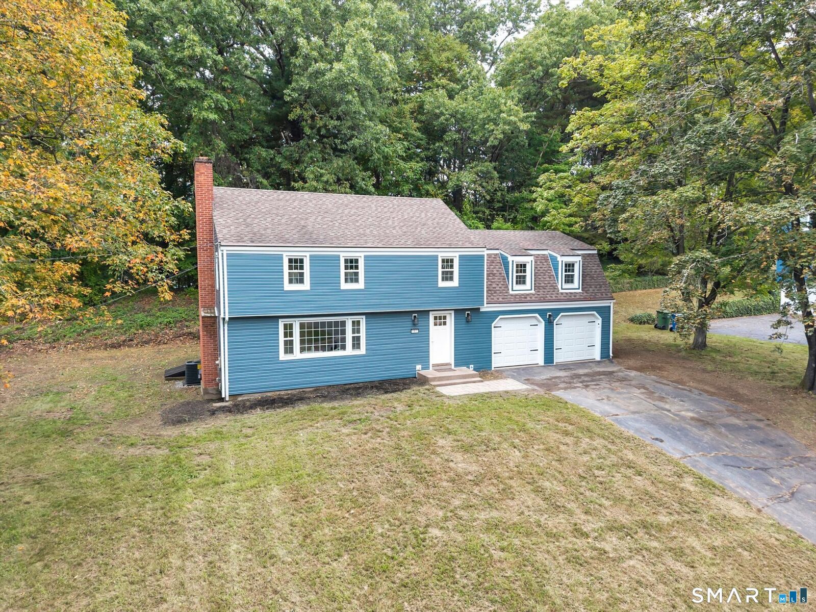 Property Photo:  167 Carriage Drive  CT 06033 