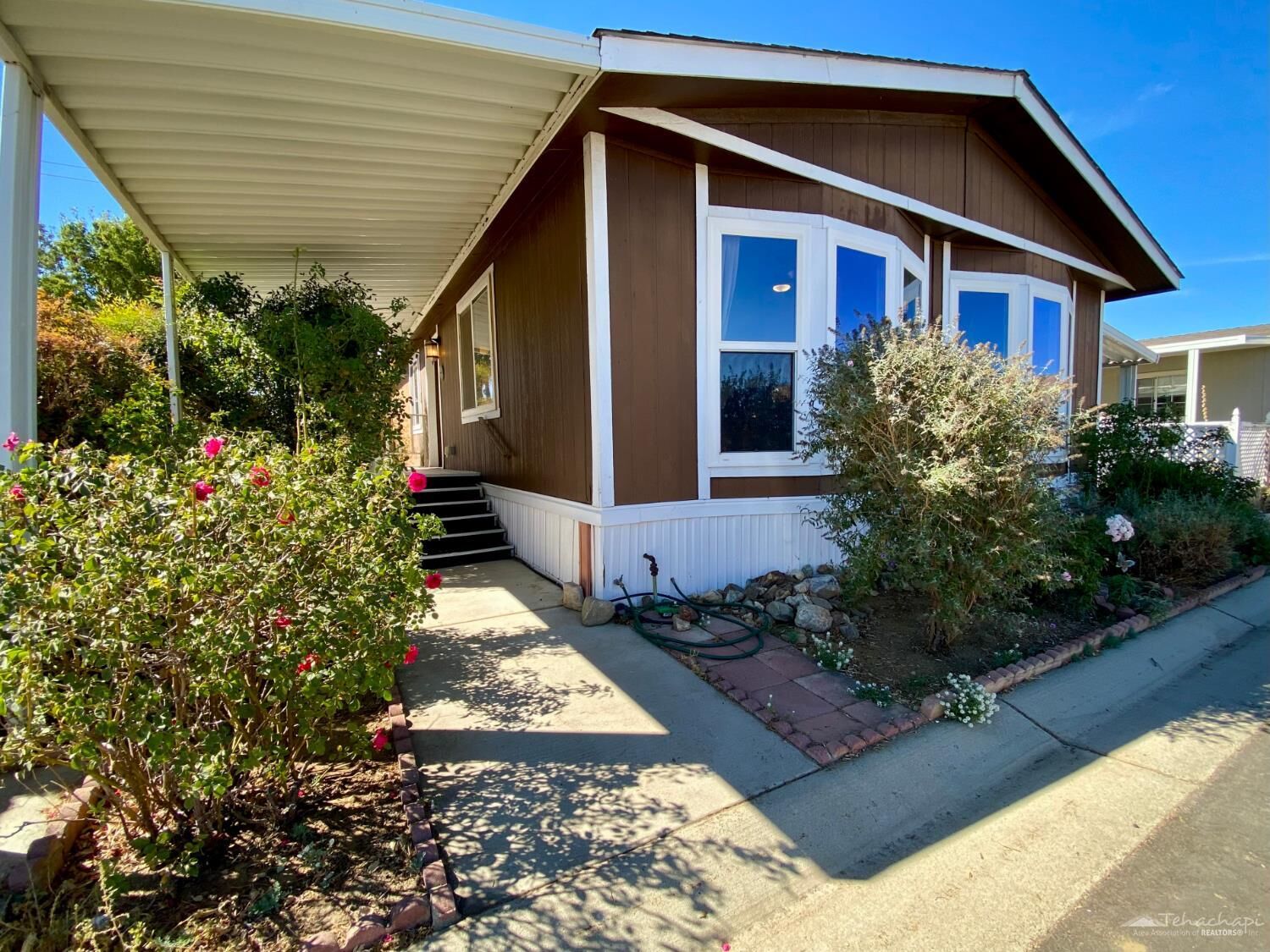 Property Photo: 600 Dennison Road 10 CA 93561