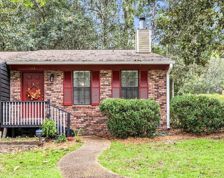 Property Photo:  139 Parkbrook Circle  FL 32301 