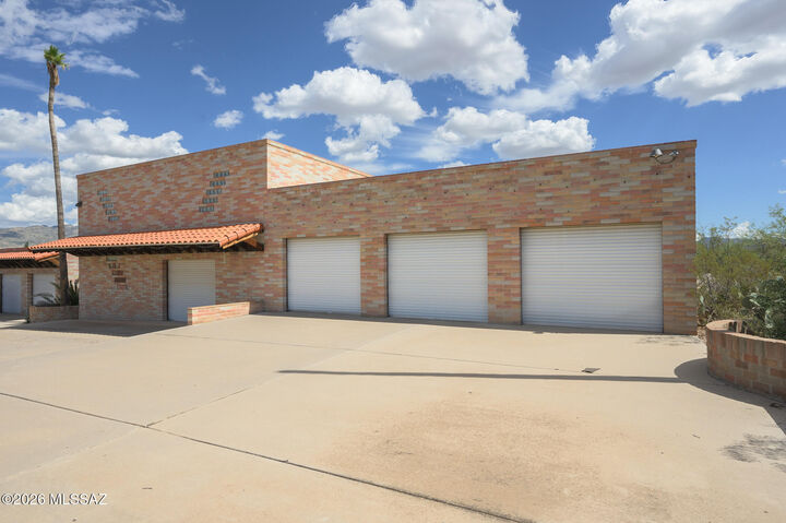 Property Photo:  9191 S Tewa Trail  AZ 85641 