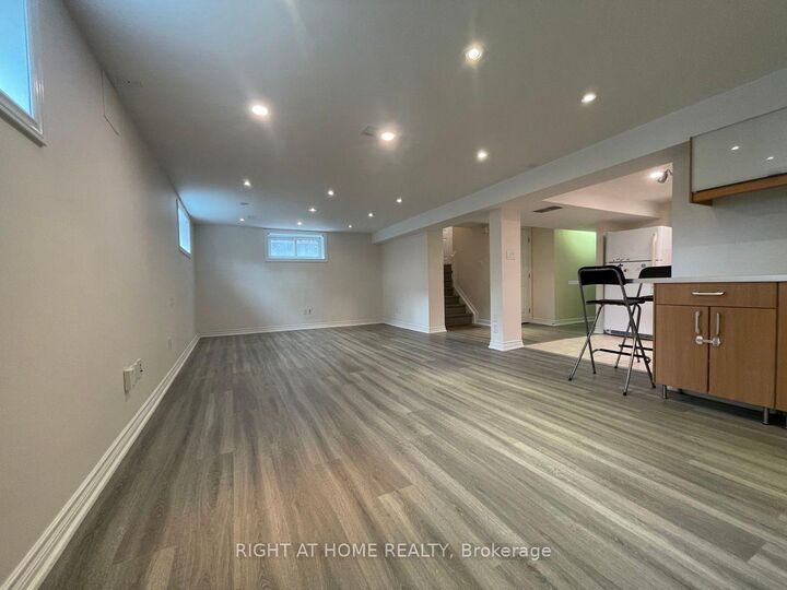 Property Photo:  191 Princess Avenue Lower  ON M2N 3R8 