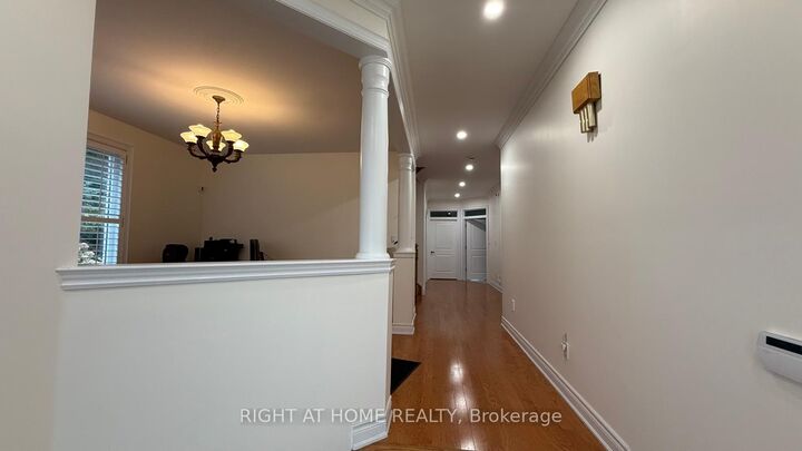 Property Photo: 96 Bradgate Drive ON L3T 7M3