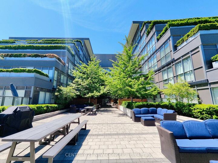 Property Photo:  15 James Finlay Way 703  ON M3M 0B3 