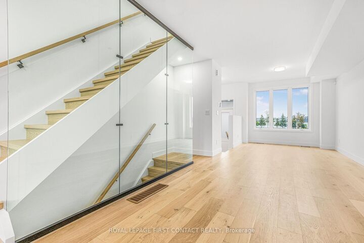 Property Photo:  18 Alderwood Lane  ON L4N 3J2 