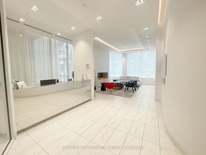 Property Photo:  238 Simcoe Street 720  ON M5T 1T4 