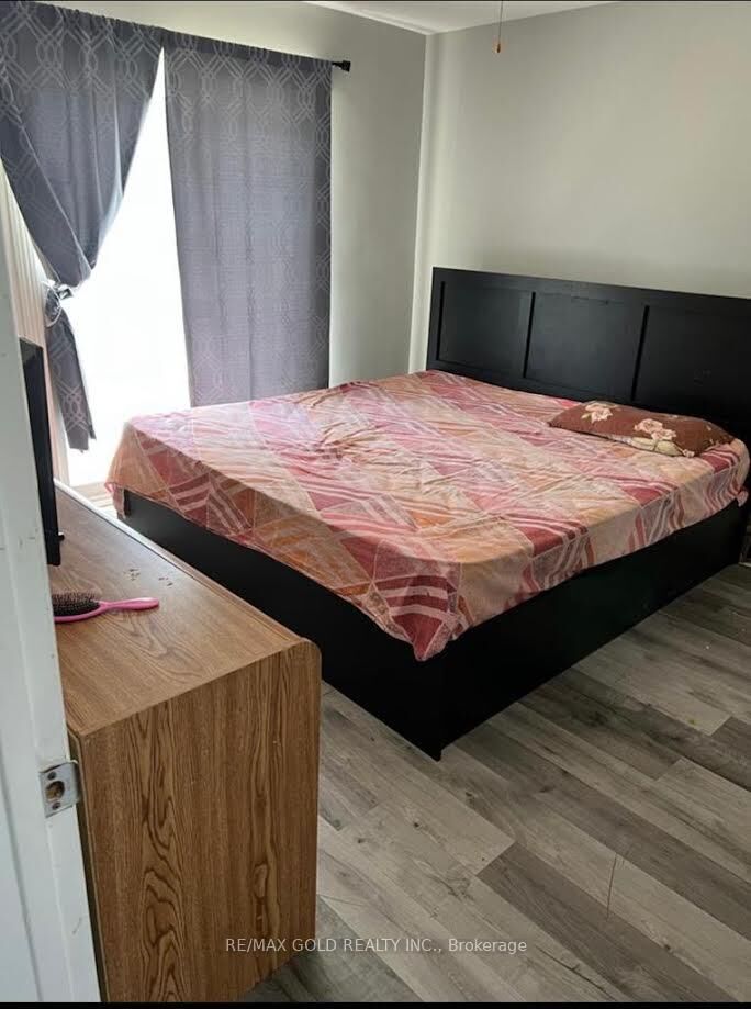 Property Photo:  11 Brisco Street  ON L6V 1W9 