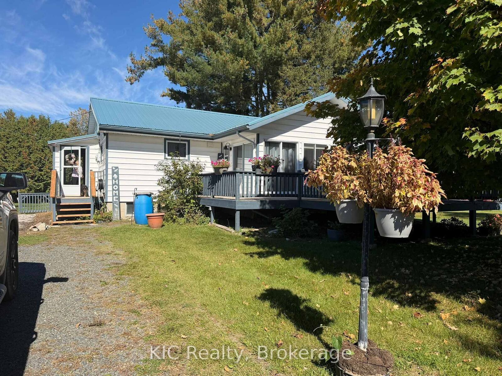 Property Photo:  14 Alfred Street W  ON K0L 1Z0 