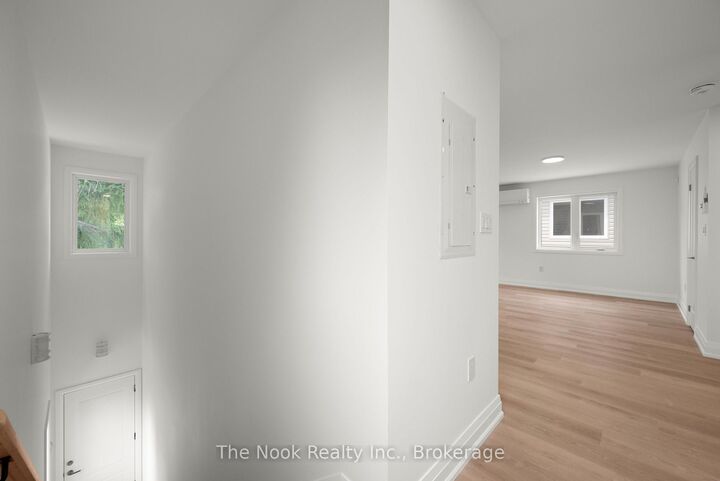 Property Photo:  403 Thornton Road N 2  ON L1J 6S9 
