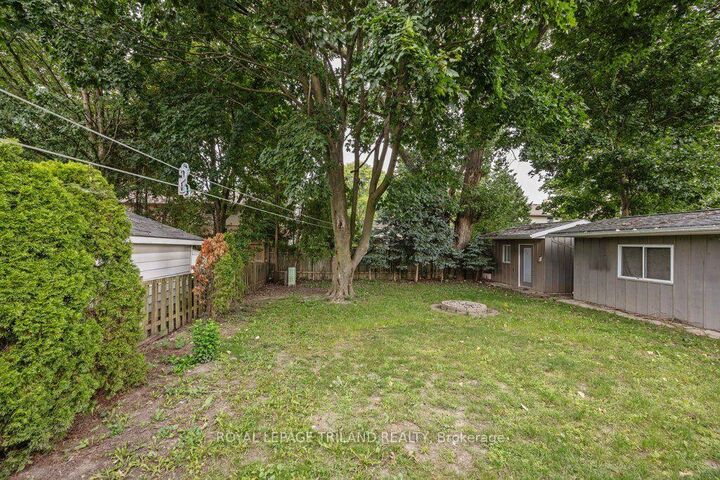 Property Photo:  1245 Victoria Drive  ON N5Y 4E3 
