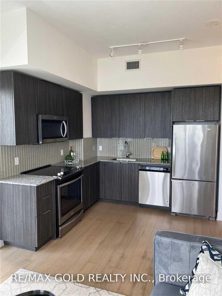 Property Photo:  20 Shore Breeze Drive 1802  ON M8V 1A1 