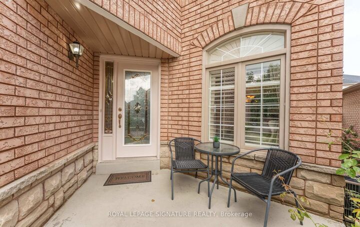 Property Photo:  3252 Laburnum Crescent  ON L5N 7M2 