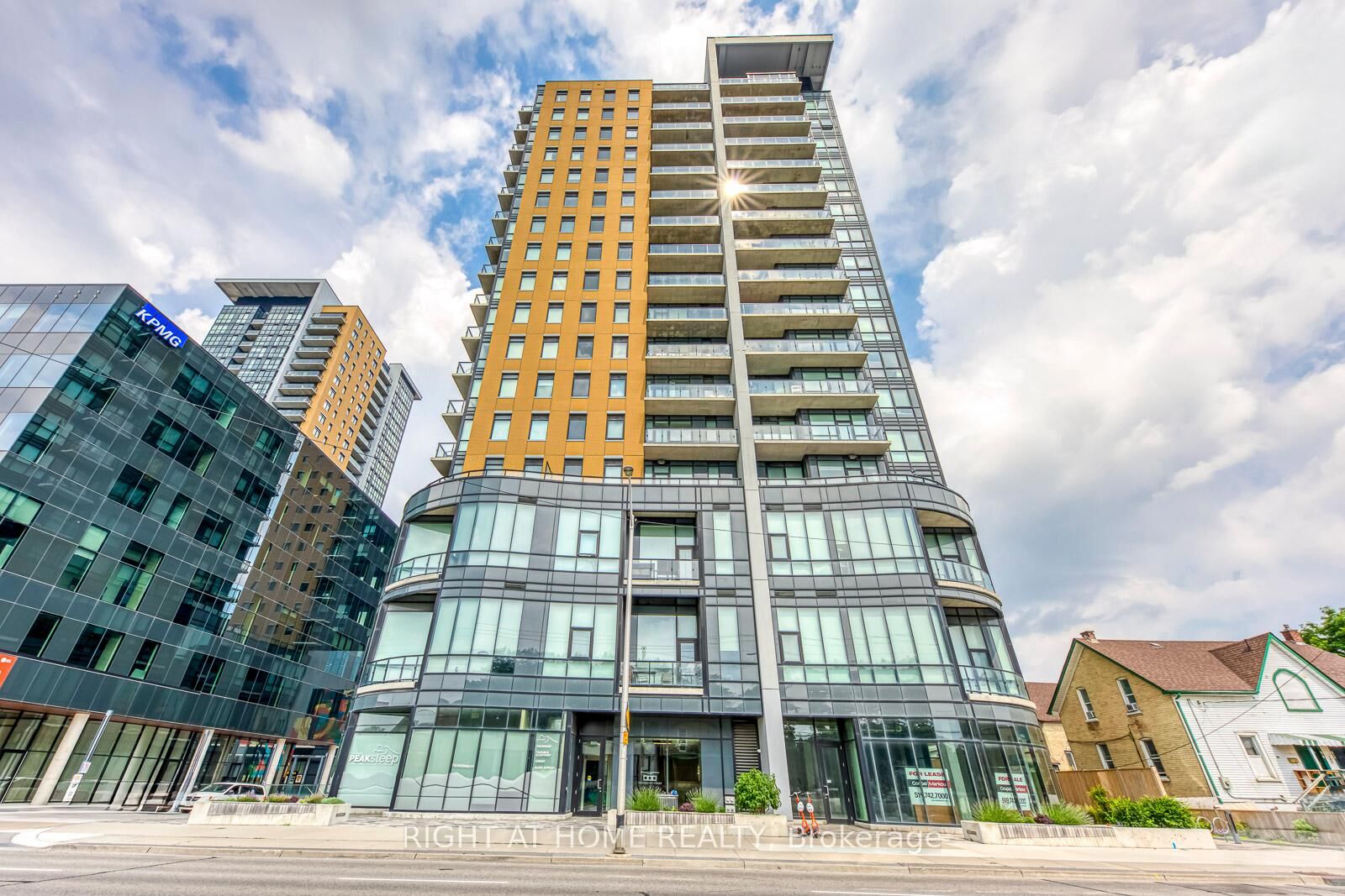 Property Photo:  100 Garment Street 1102  ON N2G 0E2 