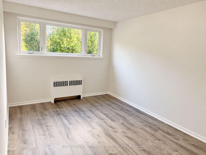 Property Photo:  284 Glenforest Road  ON M4N 2A4 