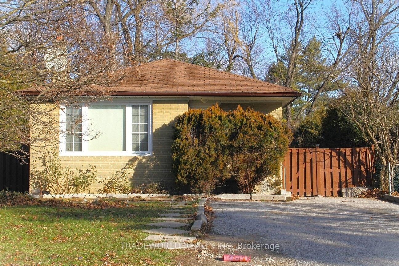 Property Photo:  429 Taylor Mills Drive N Bsmt  ON L4C 2V1 