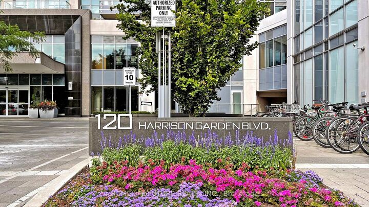 Property Photo:  120 Harrison Garden Boulevard 1302  ON M2N 0H1 