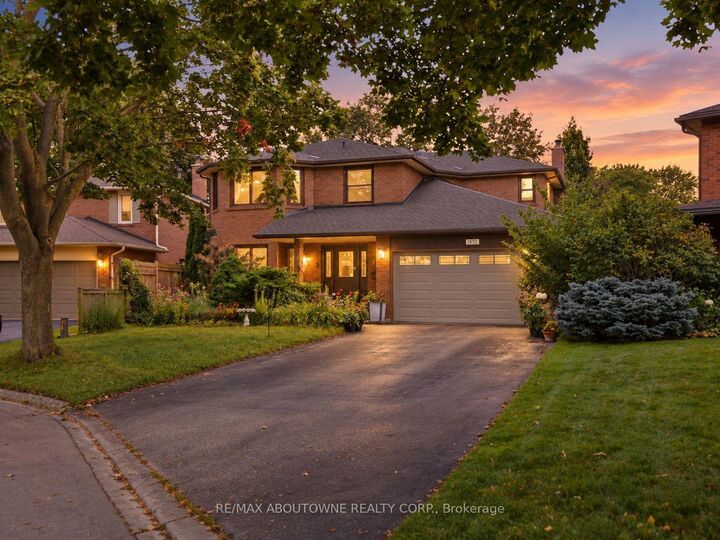 Property Photo:  572 Harmony Avenue  ON L7N 3S8 