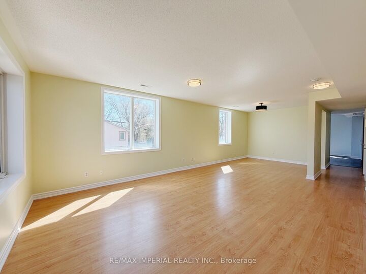 Property Photo:  621A The Queensway N/A  ON M8Y 1K4 