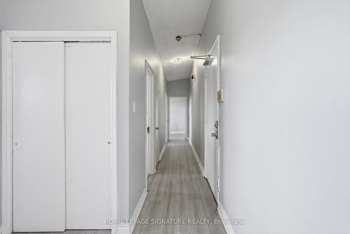 Property Photo:  49 Cuffley Crescent S 301  ON M3K 1X4 