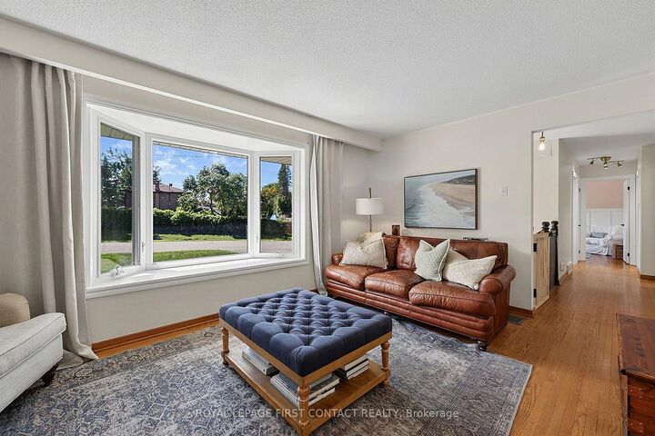 Property Photo:  11 Maclaren Avenue  ON L4N 3Y1 