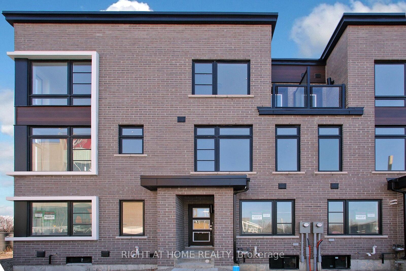 Property Photo:  128 Brockley Drive  ON M1P 0G3 