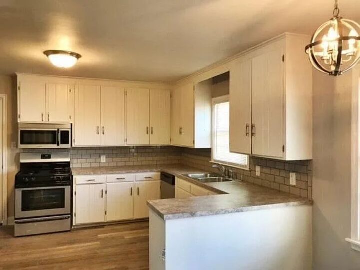 Property Photo:  2533 E 7th Street  OK 74104 