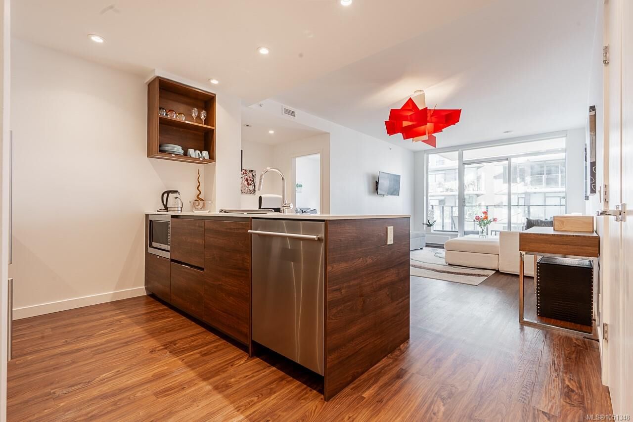 Property Photo:  369 Tyee Rd #604  BC V9A 0B6 