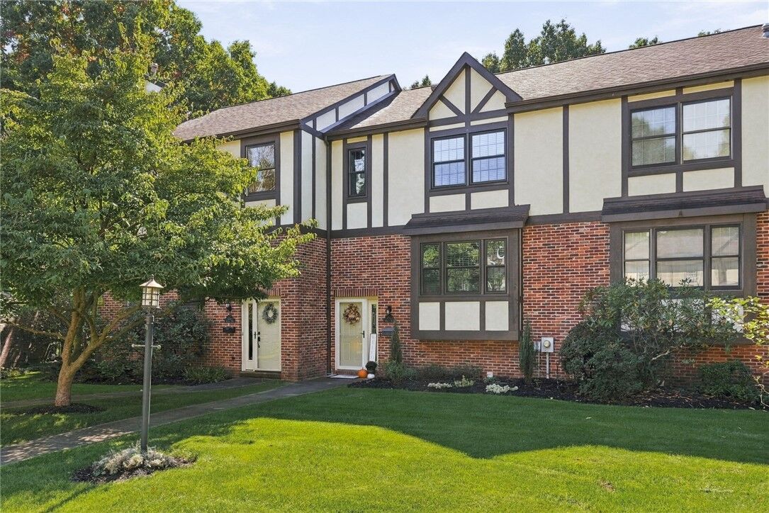 Property Photo:  4562 Bucktail Drive  PA 15101 