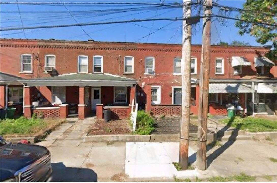 Property Photo: 525 Glenwood Ave PA 15003