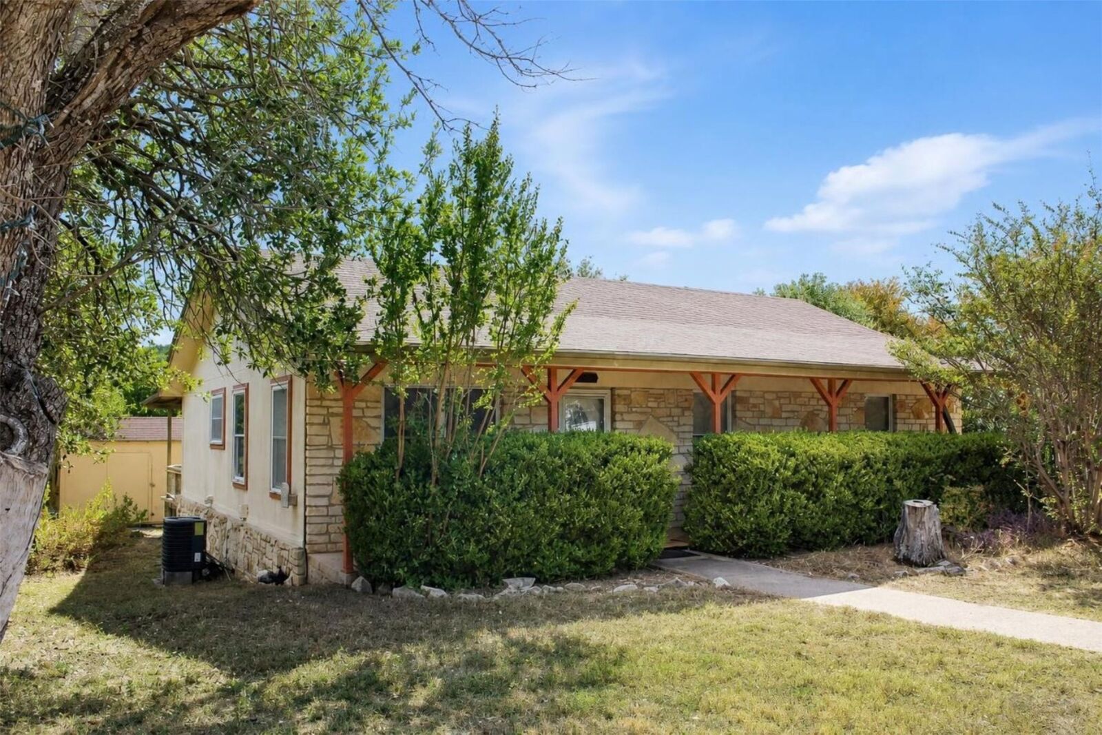 Property Photo: 11540 Crumley Creek Road TX 78645