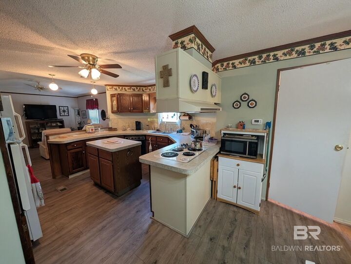 Property Photo:  1558 Valencia Drive  AL 36549 