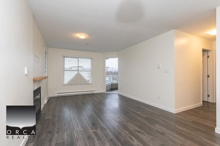 Property Photo:  1481 E 4th Avenue 402  BC V5N 1J6 