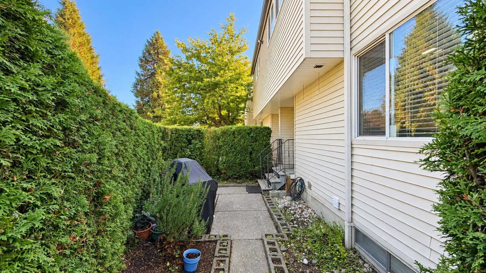 Property Photo:  3417 E 49th Avenue 29  BC V5S 1M1 