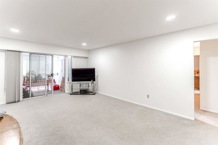 Property Photo:  32691 Garibaldi Drive 244  BC V2T 5T7 