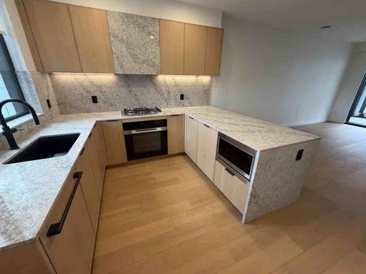 Property Photo:  5433 Oak Street 183  BC V6M 0G4 