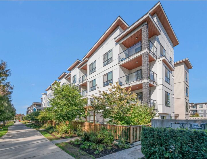 Property Photo:  20362 72B Avenue 309  BC V2Y 5K4 