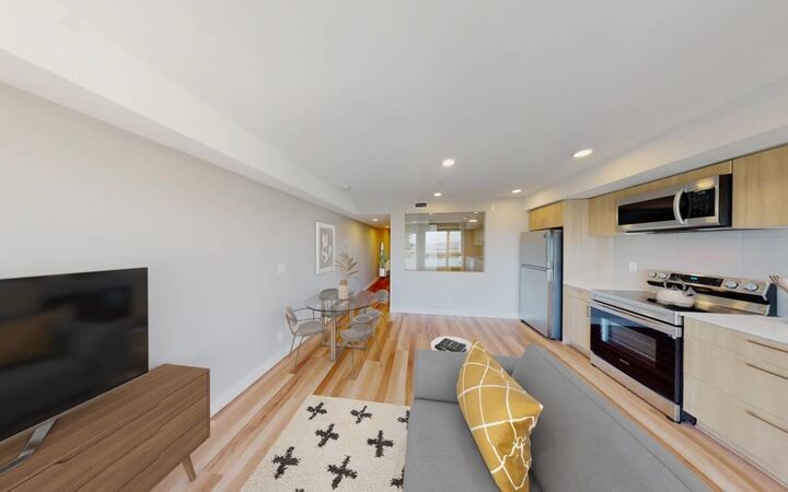 Property Photo:  408 East Columbia 514  BC V3L 1B1 