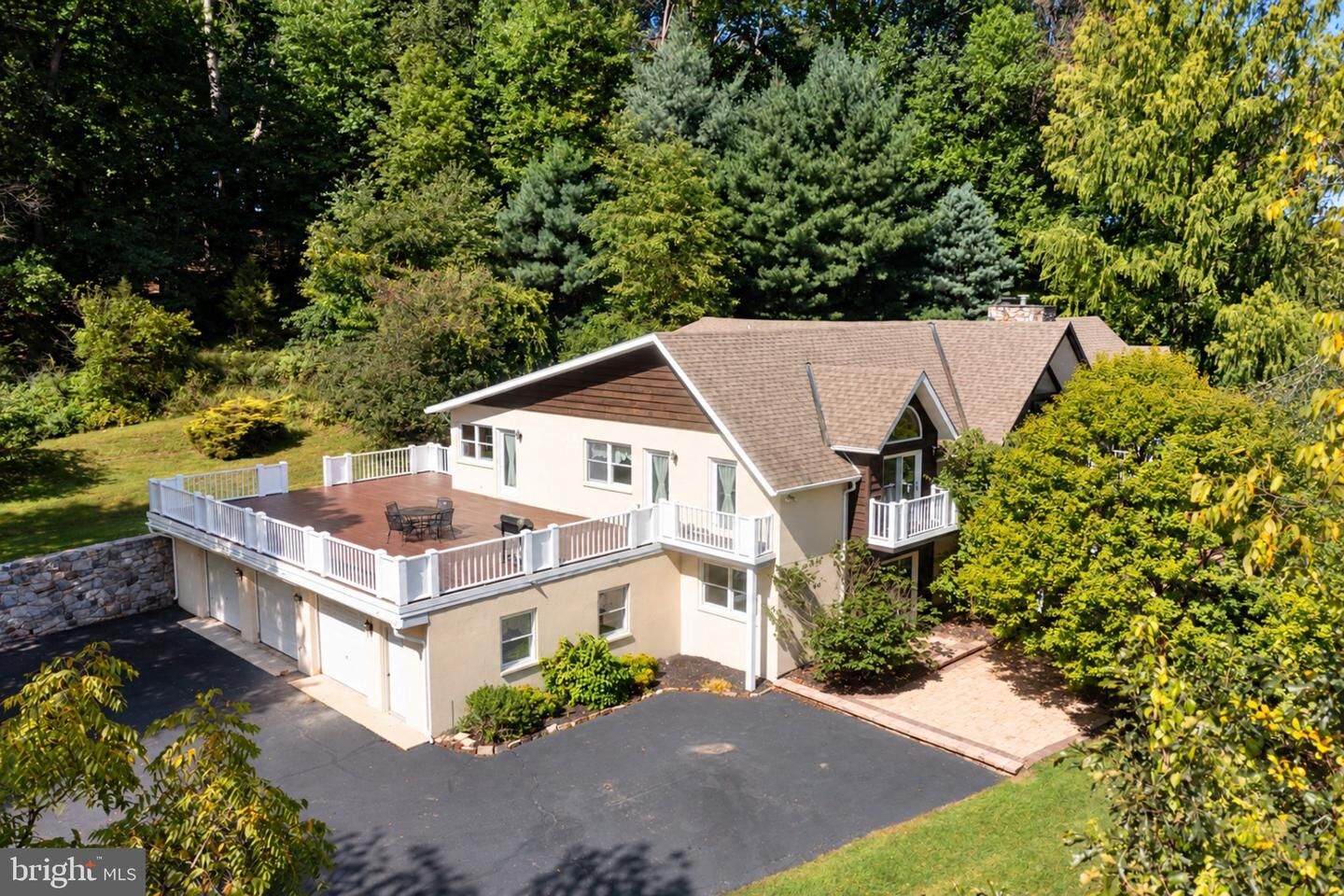 Property Photo:  962 White Bear Road  PA 19508 
