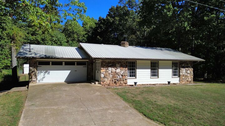 Property Photo: 6 Nooksa Drive AR 72529