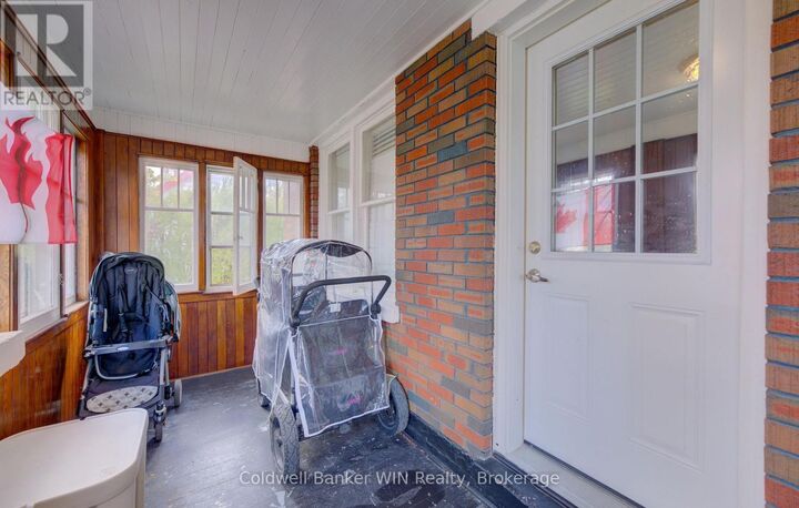 Property Photo: 160 Queen Street East ON N0G 2L3