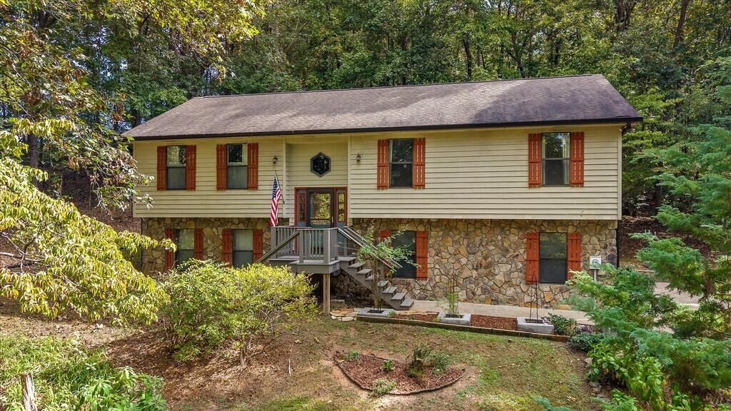 Property Photo:  320 Old Lake Road  GA 30755 