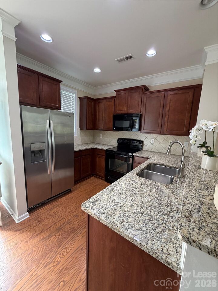 Property Photo:  10968 Cedar Walk Lane  NC 28277 