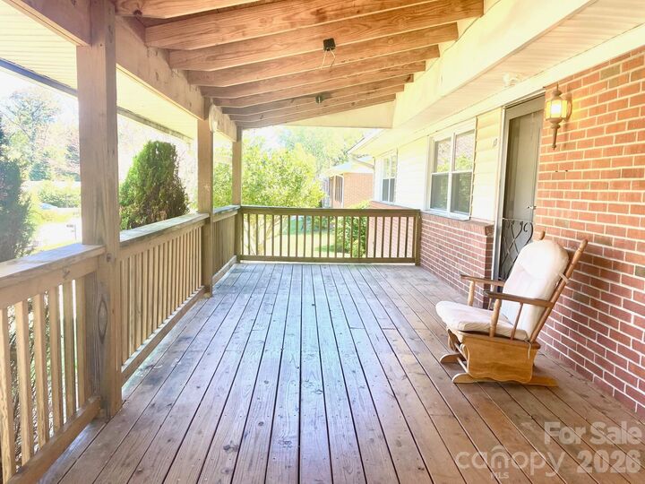 Property Photo: 13 Looking Glass Lane NC 28805