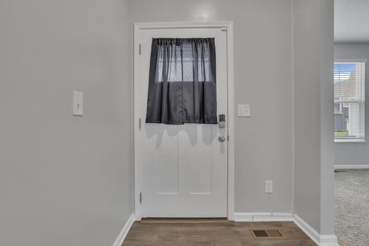 Property Photo:  106 Cedarhurst Court  OH 43147 