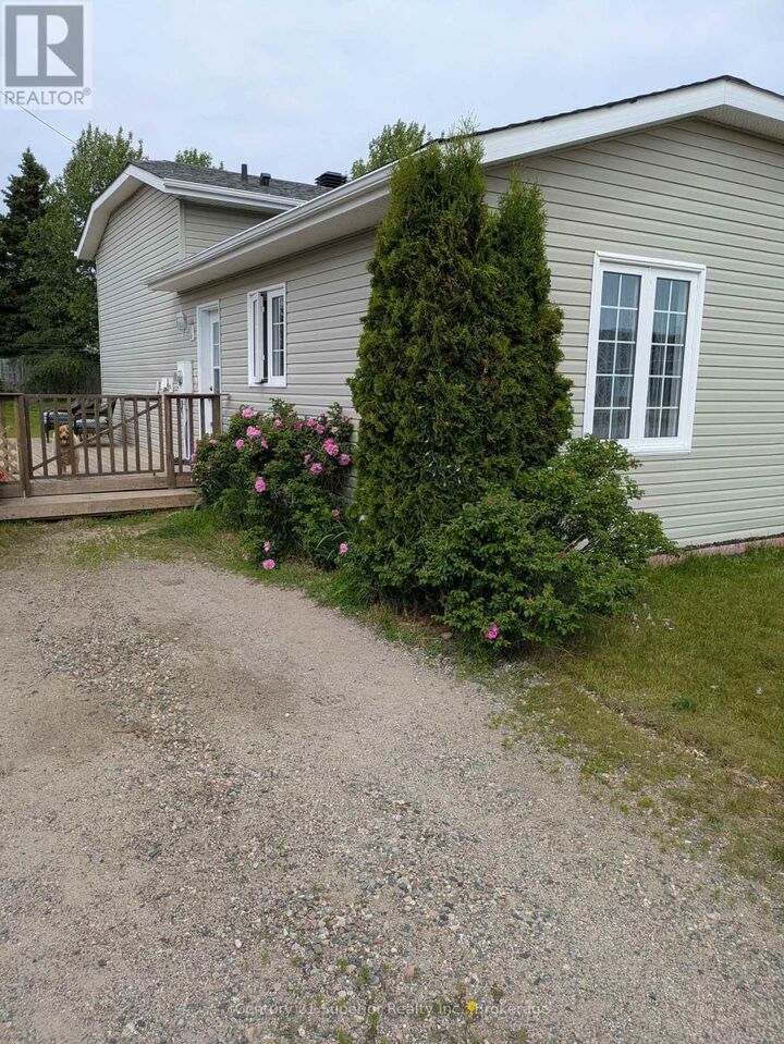 Property Photo:  34 Hemlo Drive East  ON P0T 2E0 