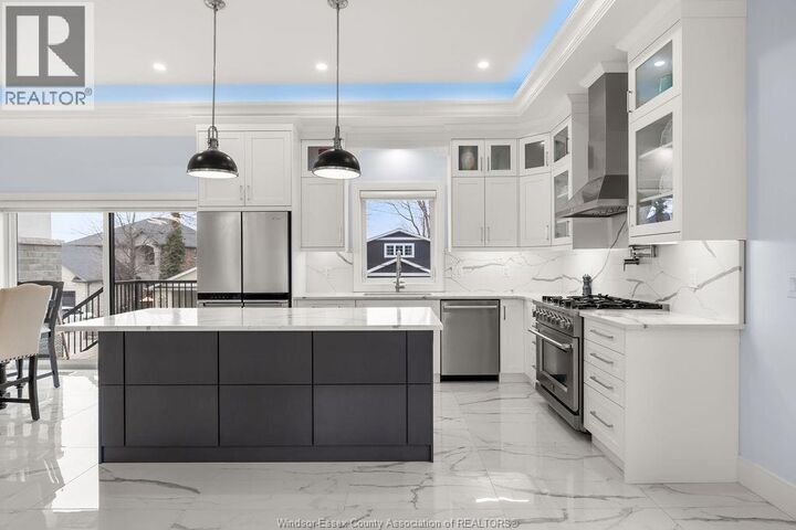 Property Photo:  1118 Union Street  ON N9V 2Y5 
