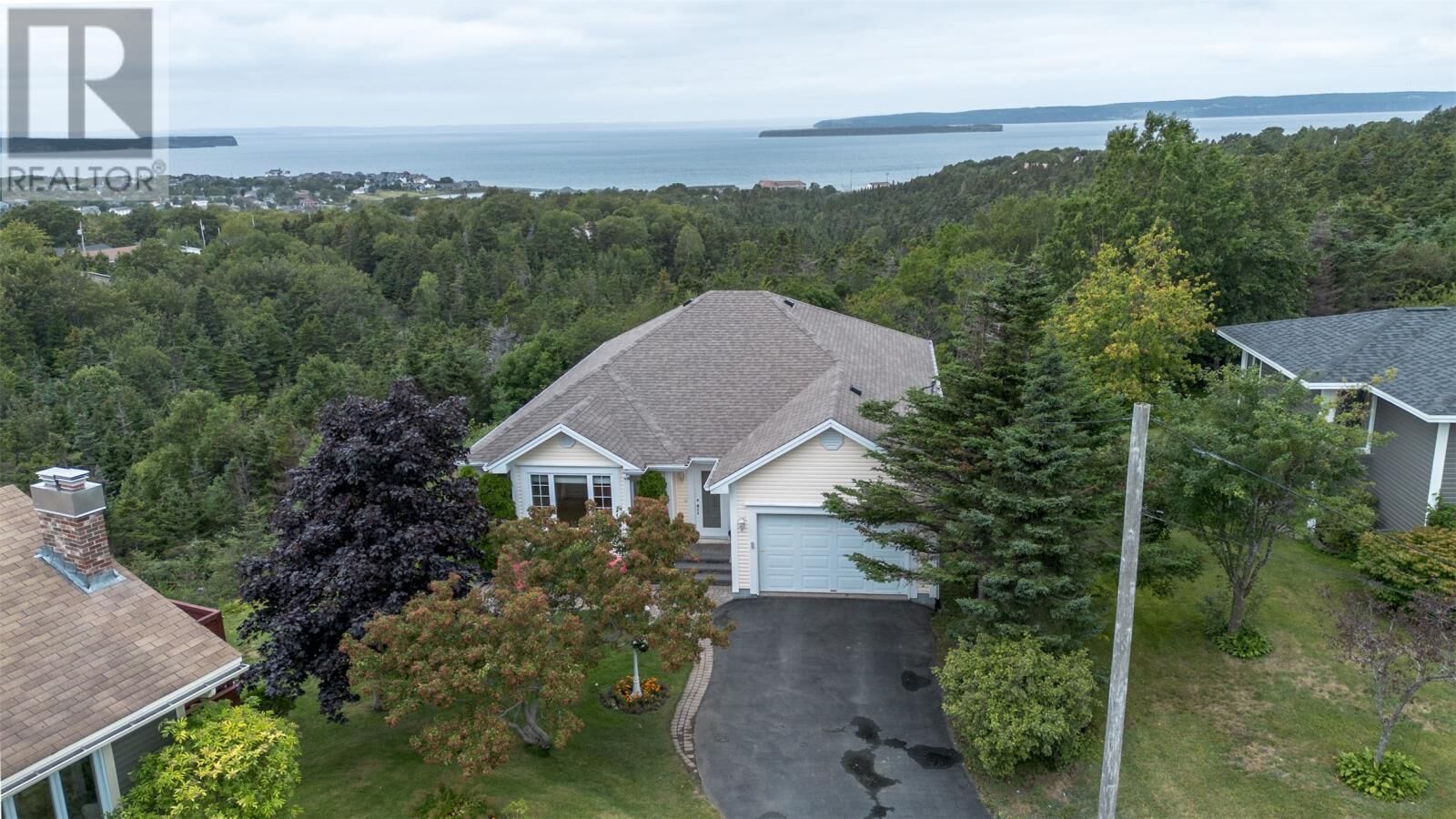 Property Photo:  26 Spruce Hill Place  NL A1W 5M5 