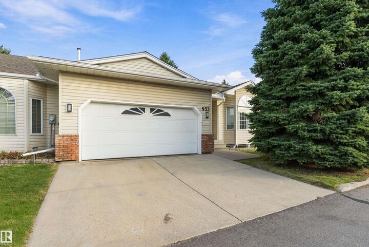 Property Photo:  933 Youville Drive NW  AB T6L 6T2 