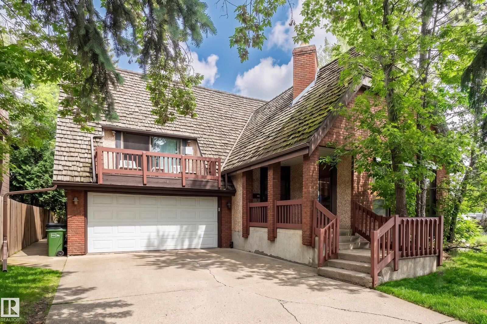 Property Photo:  14514 101 Avenue NW  AB T5N 3Z2 