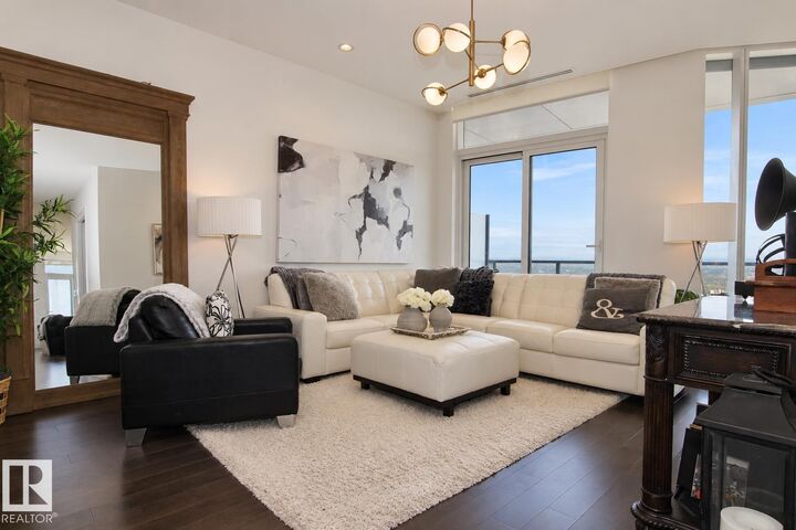 Property Photo:  10360 102 Street NW 5301  AB T5J 0K6 