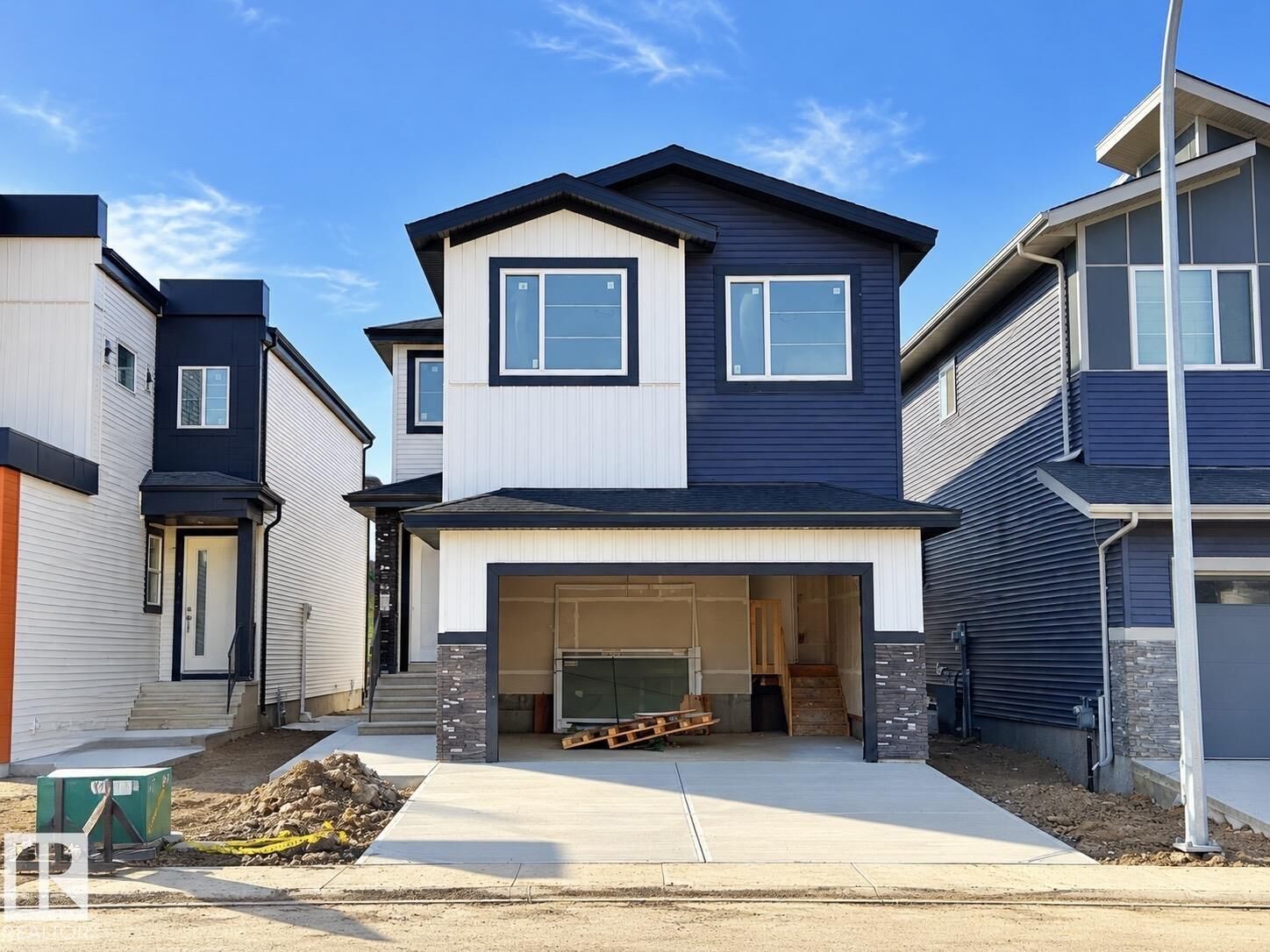 Property Photo:  2019 156 Ave NW  AB T5Y 4N3 